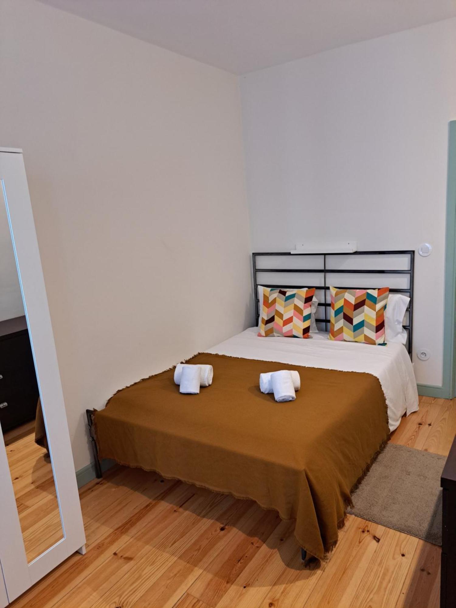 Apartment Near River 63